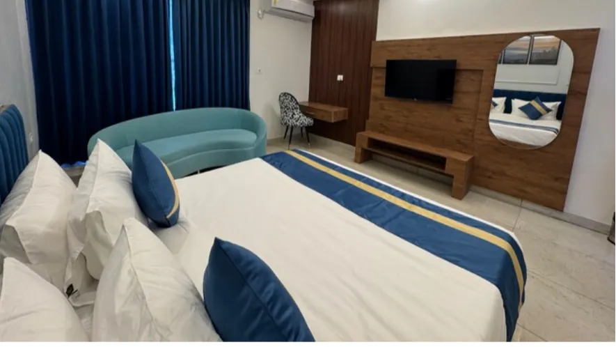 Super Deluxe Room